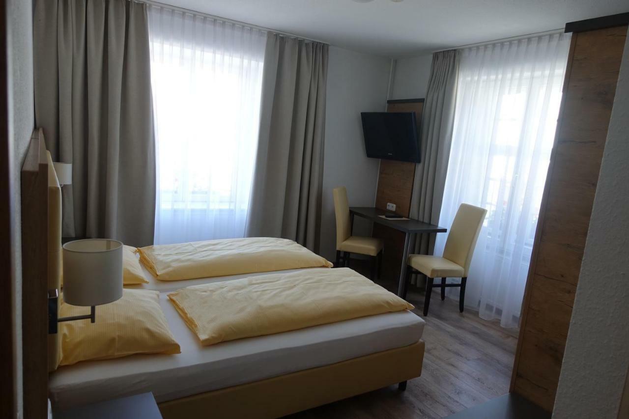 Zum Ziel Hotel & Restaurant Grenzach-Wyhlen Bei Basel エクステリア 写真